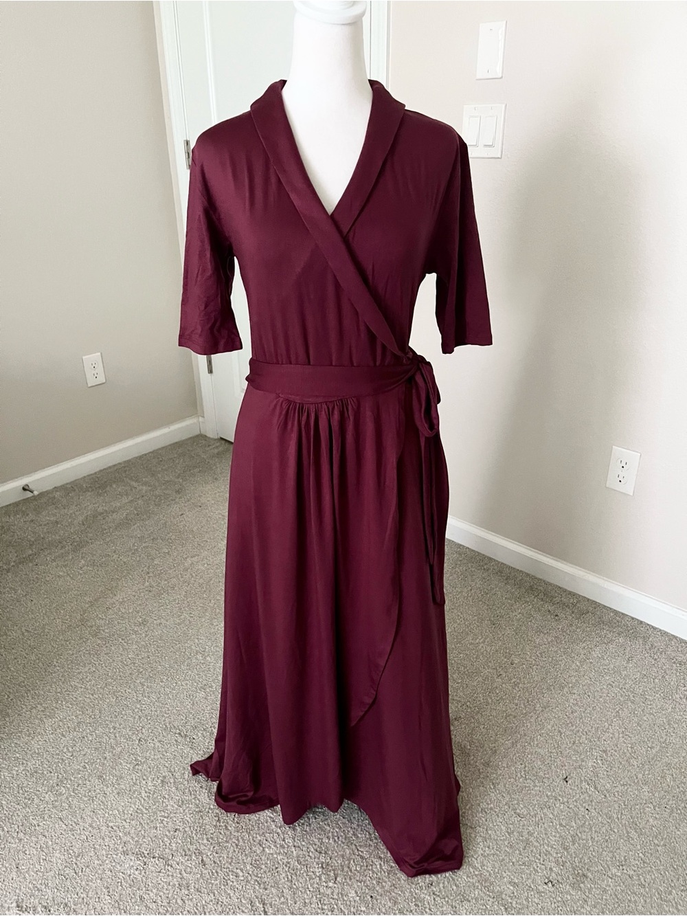 NWT Quince Burgundy Tencel Jersey Wrap Midi Dress Size Medium